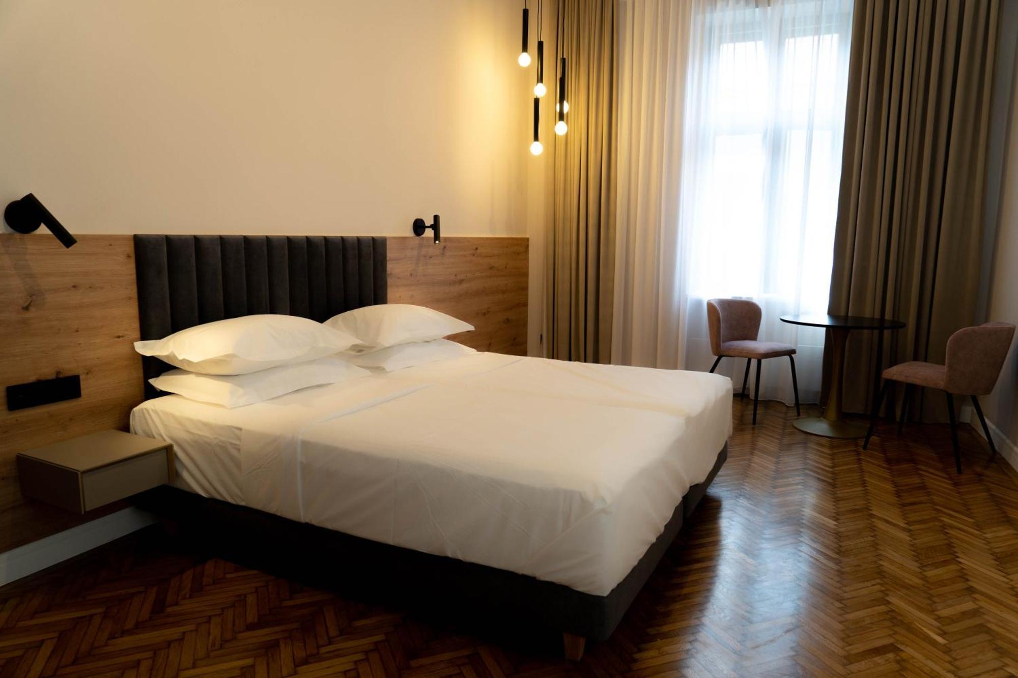 Bloom Downtown Suites Cluj-Napoca Exterior foto