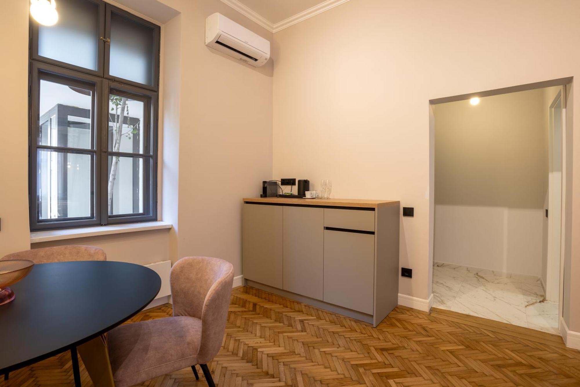 Bloom Downtown Suites Cluj-Napoca Exterior foto