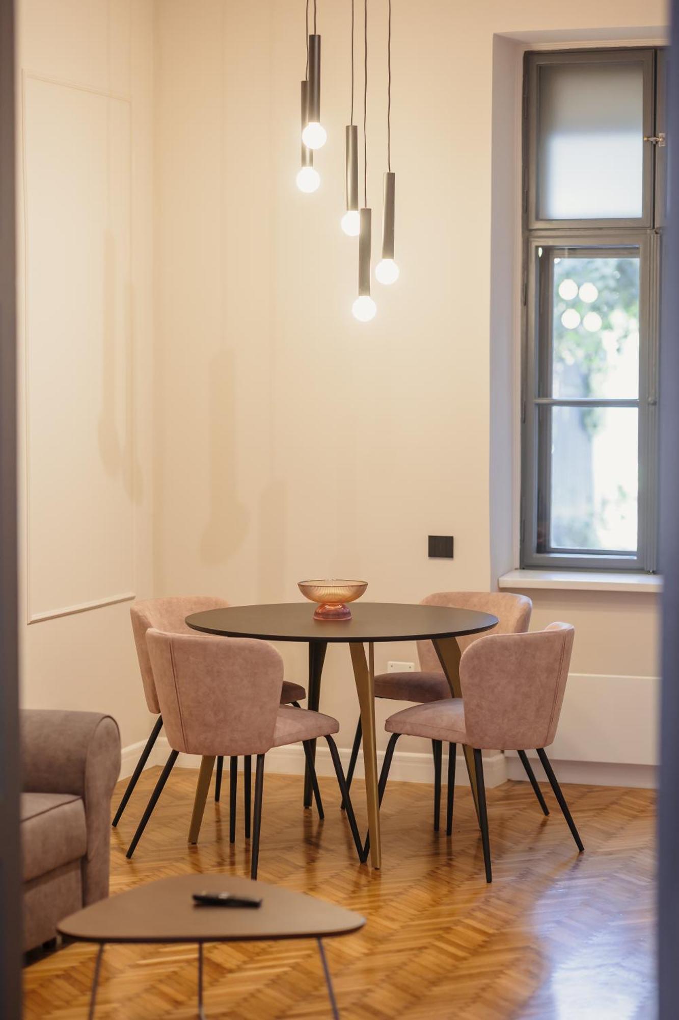 Bloom Downtown Suites Cluj-Napoca Exterior foto